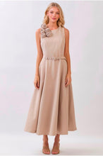 Cargar imagen en el visor de la galería, Valeska Dress
