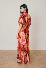 Cargar imagen en el visor de la galería, Yolet Dress
