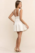 Cargar imagen en el visor de la galería, Brienne Mini Dress
