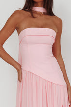 Cargar imagen en el visor de la galería, Elsa Pink Dress
