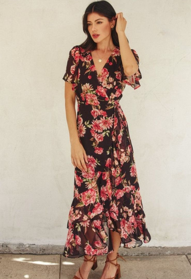 Vestido maxi envolvente manga corta negro floral