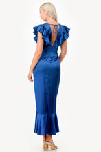 Cargar imagen en el visor de la galería, Vestido maxi azul olanes satin
