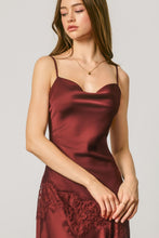 Cargar imagen en el visor de la galería, Antoinette Dress
