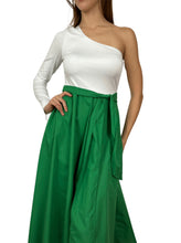 Cargar imagen en el visor de la galería, Vestido Bicolor Blusa Blanca/Falda Verde
