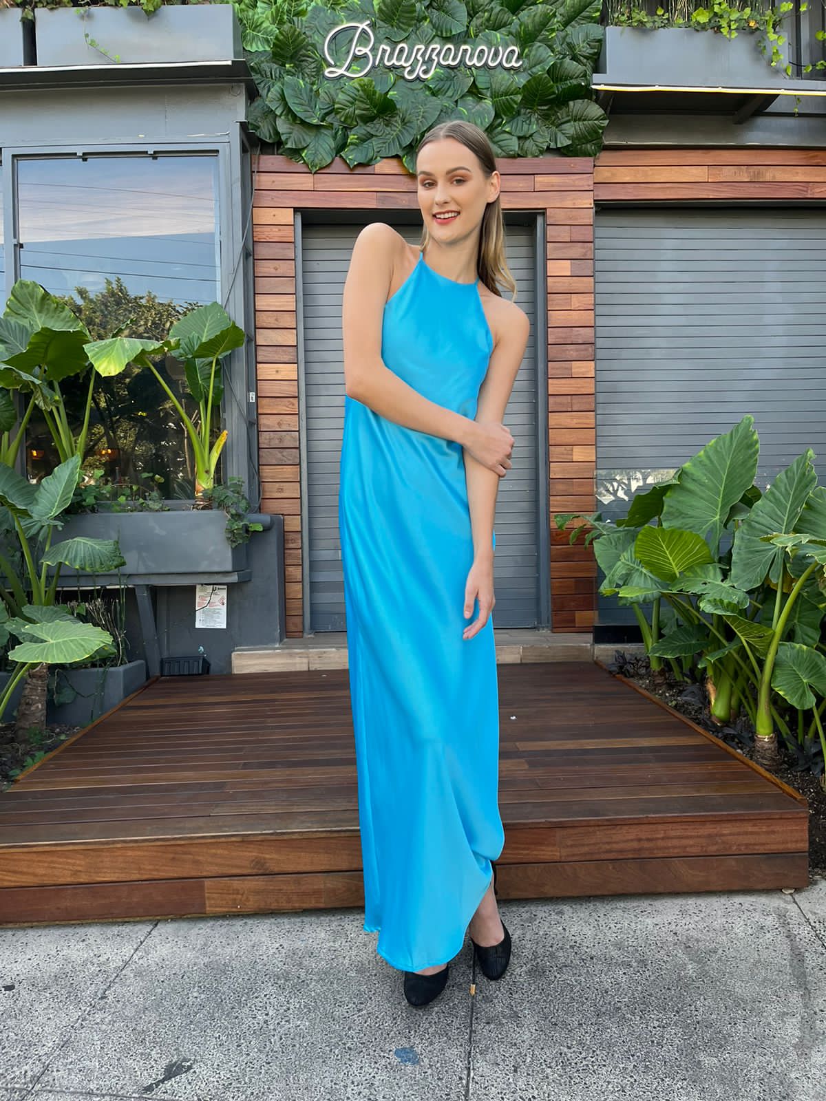 Vestido satin cielo – Antora Boutique1